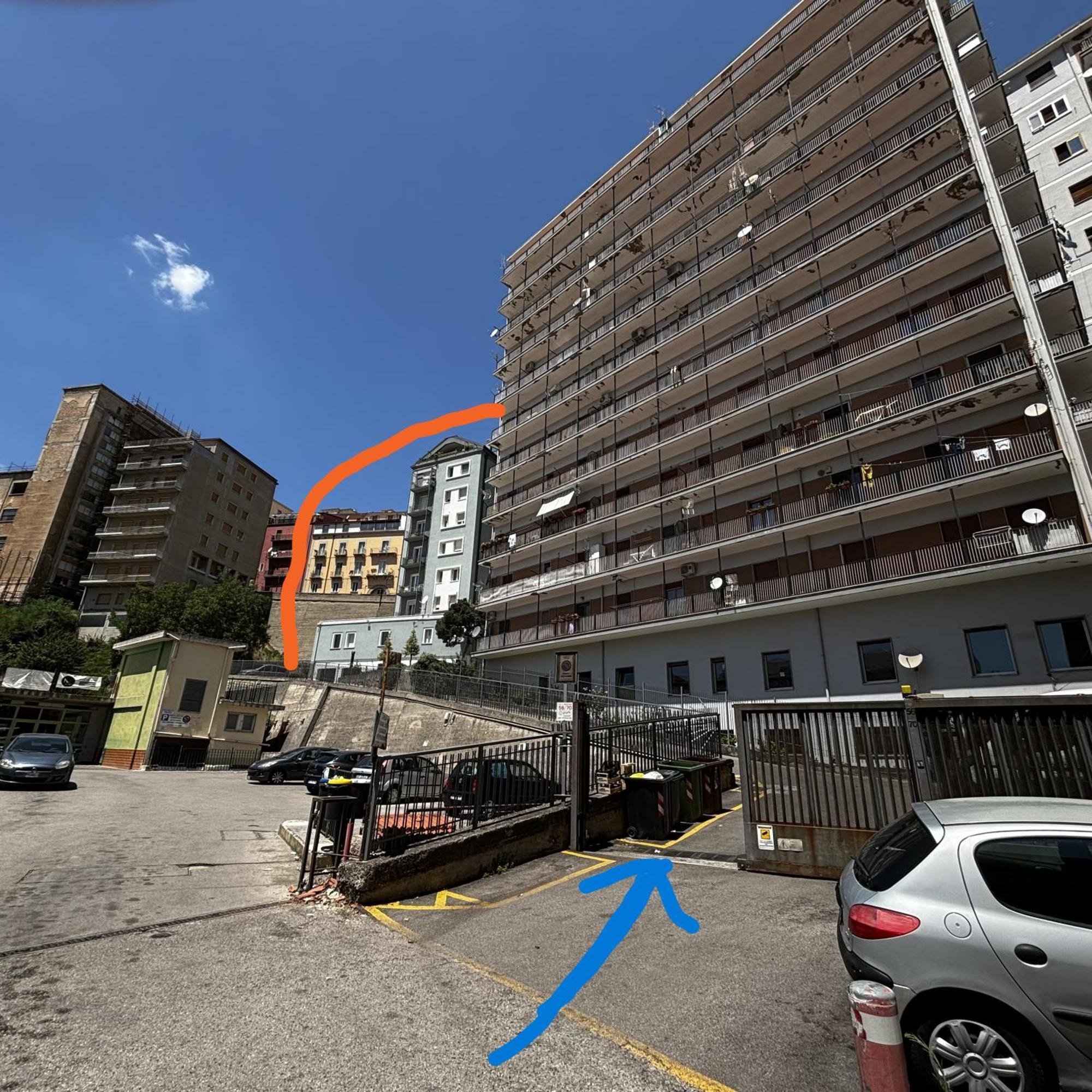 Room & Parking In Centro Citta Con Parcheggio Privato E Wifi 波坦察 外观 照片